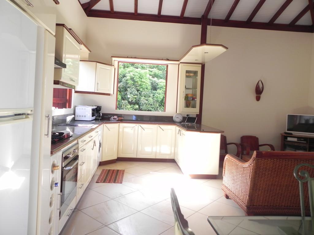 Villa Mielecajou, Entre Mer Et Montagne Deshaies Ngoại thất bức ảnh